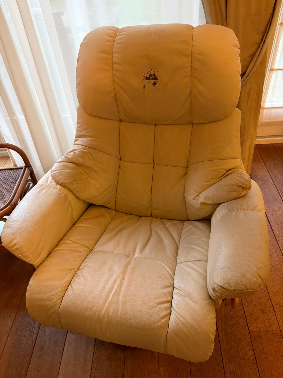 Relaxstoel, Ophalen, Gebruikt, Leer, 50 tot 75 cm