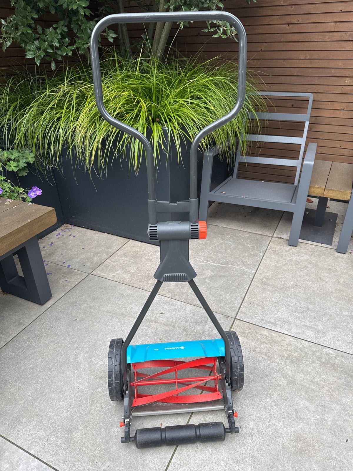 Gardena 330 Handgrasmaaier - Zo goed als nieuw, Ophalen, Handgrasmaaier, Zo goed als nieuw, 30 t/m 39 cm