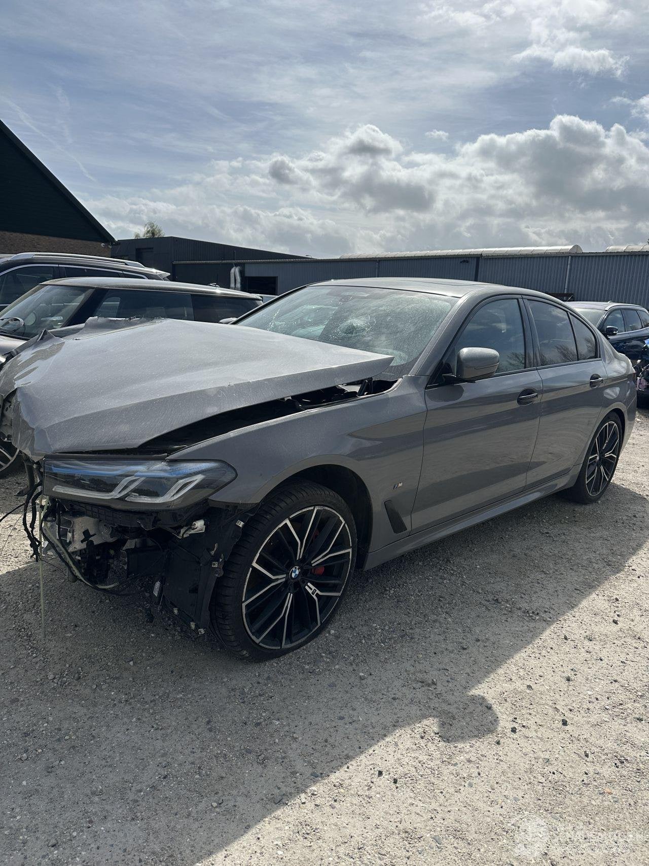 BMW 5 Serie BMW 5-serie 530i High Executive Edition, Automaat, Sedan, Zilver of Grijs, Benzine