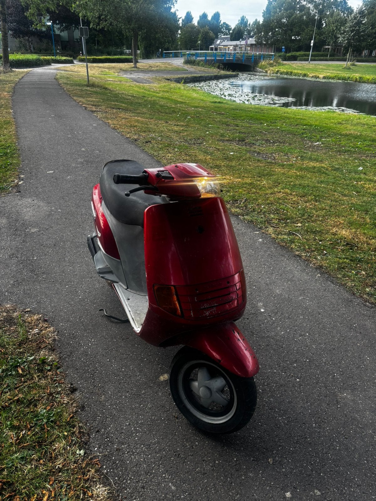 Piaggio skr 150cc, Fietsen en Brommers, Scooters | Piaggio, Ophalen, Zo goed als nieuw, Benzine, Overige modellen