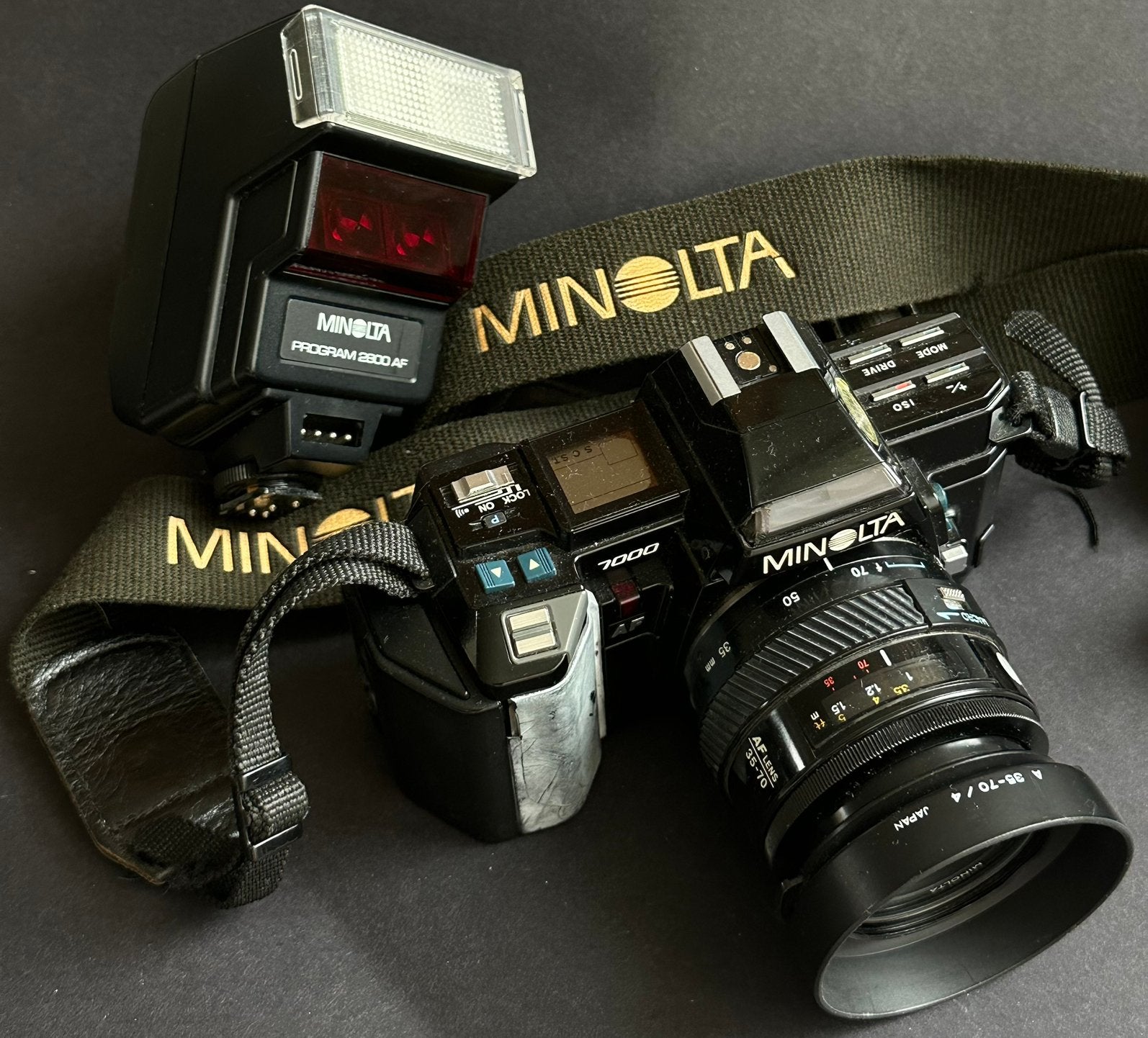 Minolta 7000 AF analoge SLR camera incl 35-70mm lens en acc., Ophalen, Gebruikt, Spiegelreflex, Minolta