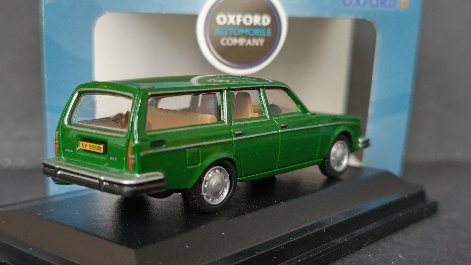 Volvo 245 Estate Green 1:76 Oxford Diecast Pol, Hobby en Vrije tijd, Auto, Verzenden, ., Nieuw
