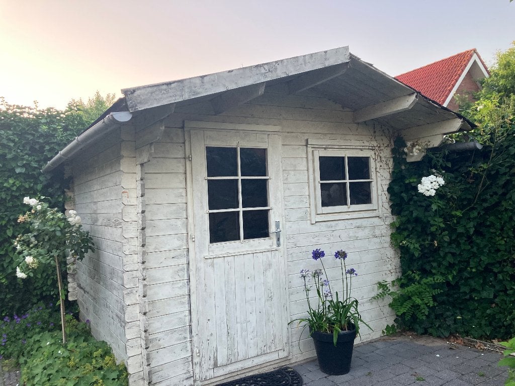 Tuinhuis/blokhut met luifel - gratis af te halen, Tuin en Terras, Tuinhuizen, Ophalen, 250 tot 500 cm, Blokhut, 1 raam