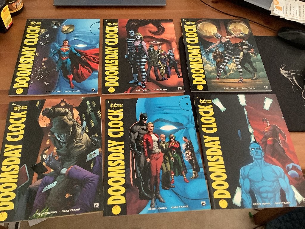 Doomsday Clock: The Complete Collection 1-6. DC comics, Eén comic, Amerika, Ophalen of Verzenden, Zo goed als nieuw