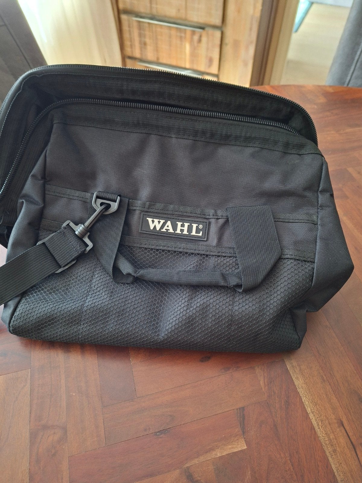 Wahl kappers tas - Zwart, Ophalen of Verzenden, Zo goed als nieuw, Zwart, Overige merken