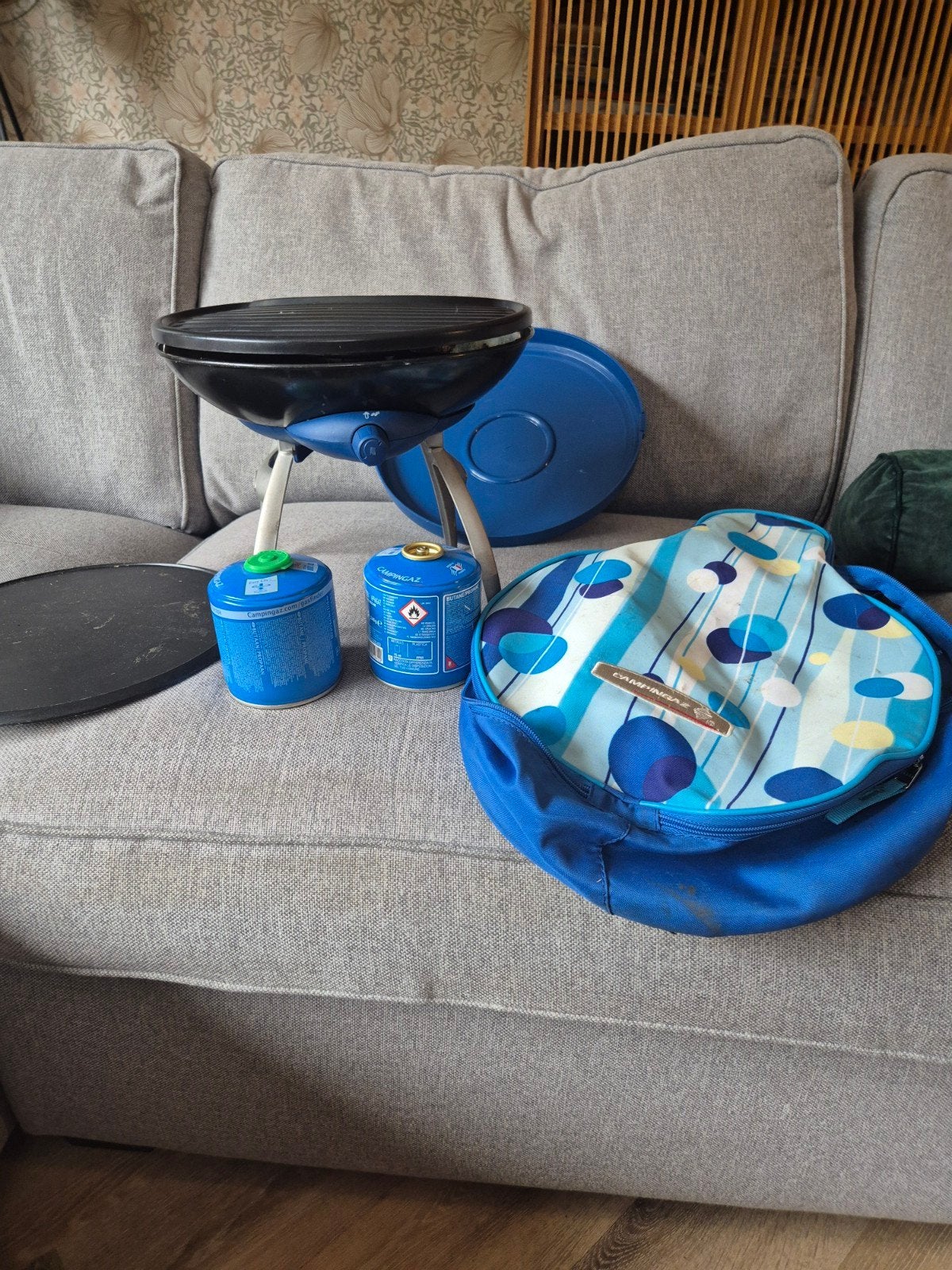 Campingaz Party Grill 200 met gasflesjes en draagtas, Ophalen of Verzenden, Gebruikt