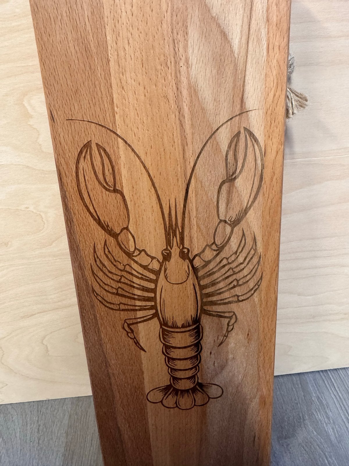 Borrelplank Kreeft - Houten Serveerplank met Gravure, Hout, Snij-/serveerplank, Nieuw, Ophalen of Verzenden