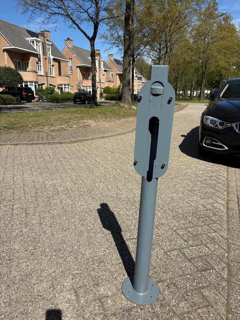 Lege laadpaalbehuizing / paal voor laadstation (nieuw €175), Ophalen, Gebruikt, Laadpaal