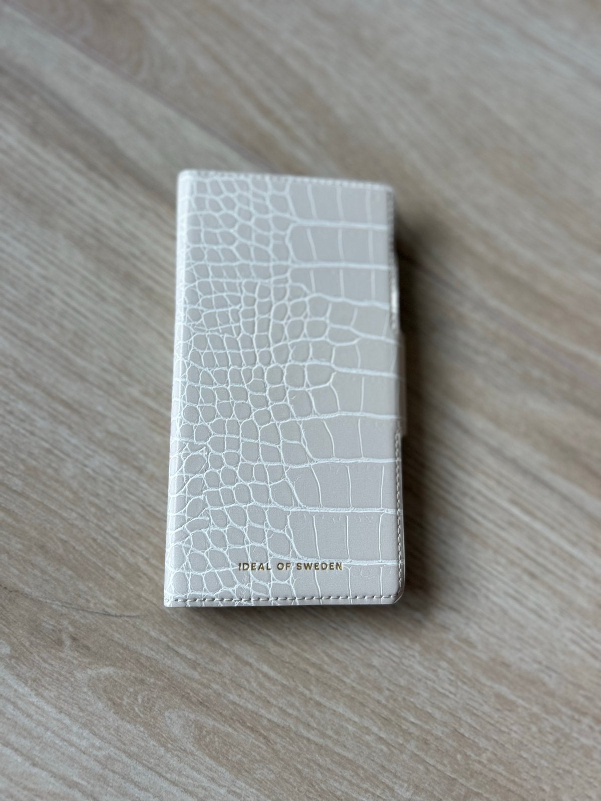 Ideal of Sweden iPhone 12/12 Pro hoesje - Croco Beige, Telecommunicatie, Mobiele telefoons | Hoesjes en Frontjes | Apple iPhone
