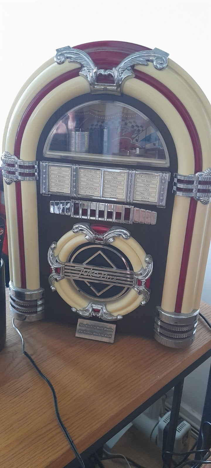 Jukebox radio met cassette en verlichting, Verzamelen, Automaten | Jukeboxen, Ophalen of Verzenden, Gebruikt, 1970 tot heden, Overige merken