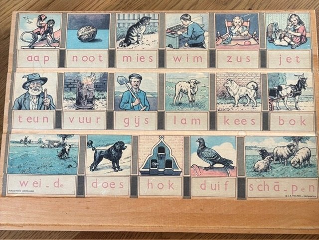 Aap, noot, mies, leesplankje, Ophalen of Verzenden