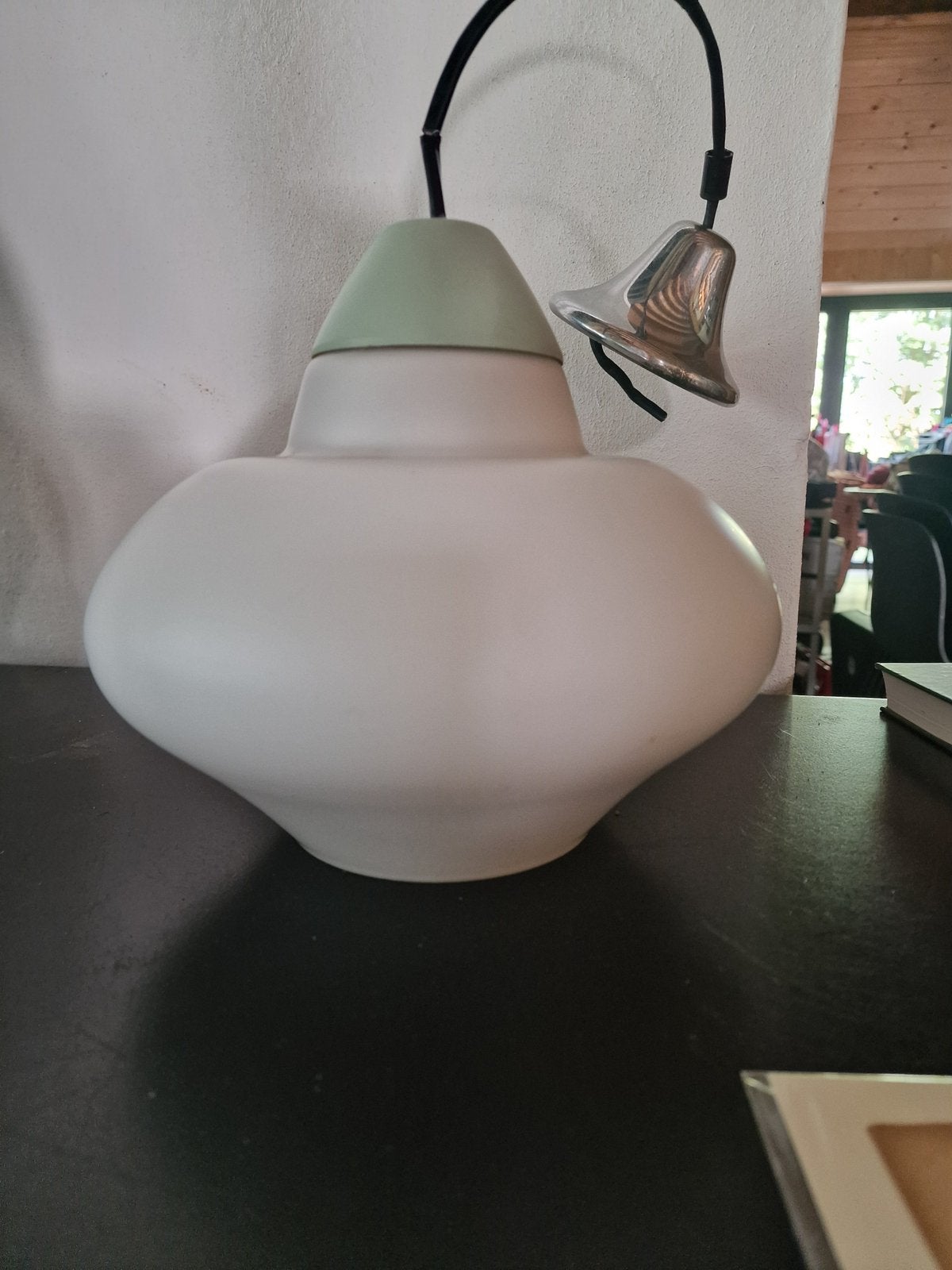 Vintage jaren 60 opaal glas hanglamp, Huis en Inrichting, Ophalen of Verzenden, Gebruikt, E27 (groot)
