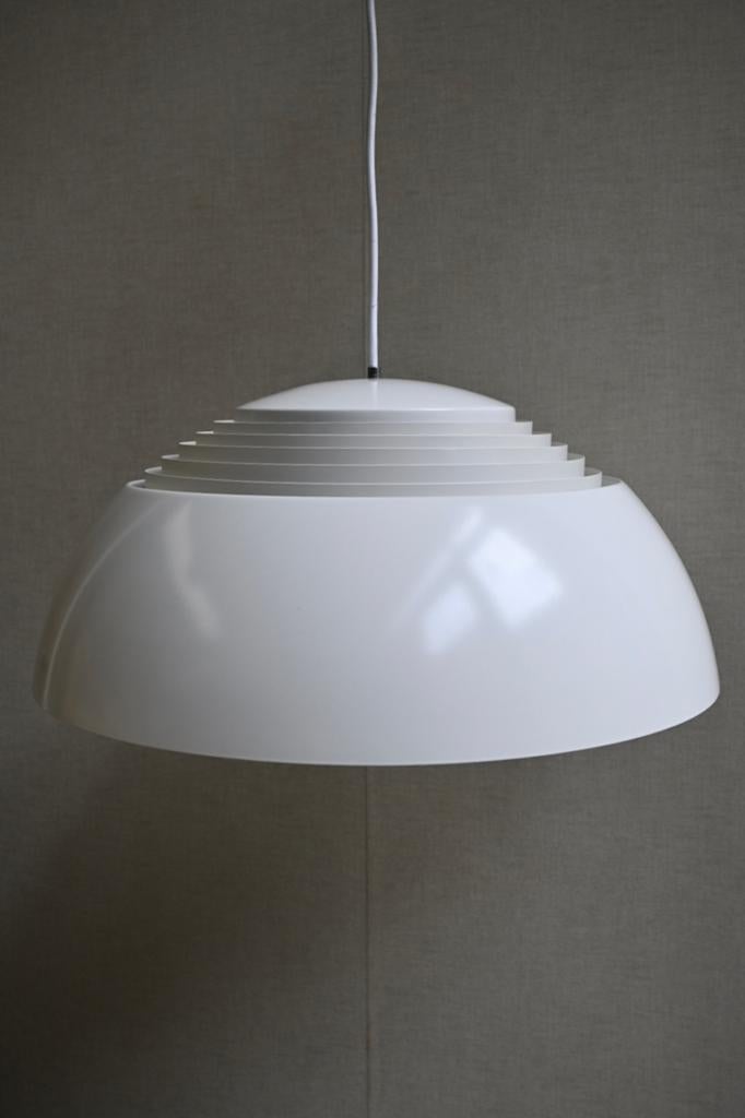 Vintage Hanglamp "Royal" Arne Jacobsen voor Louis Poulsen, Louis Poulsen., Zo goed als nieuw, Louis Poulsen., Minder dan 50 cm