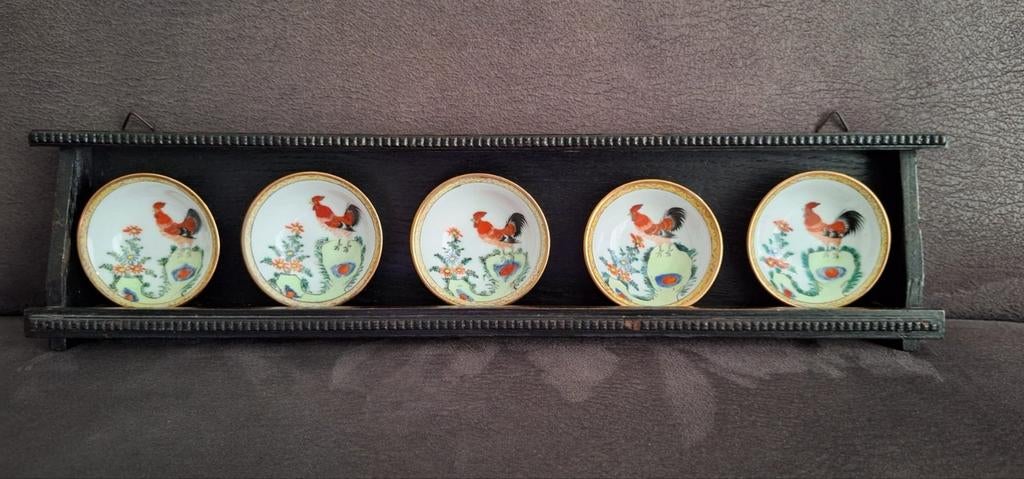 Vintage Chinese schaaltjes op houten rekje, Ophalen of Verzenden