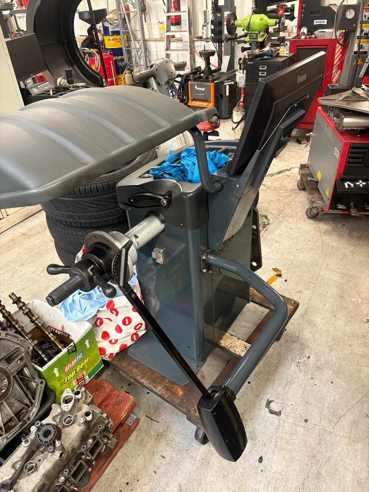 Bandenbalanceermachine & Bandenapparaat, Auto diversen, Ophalen, Gebruikt