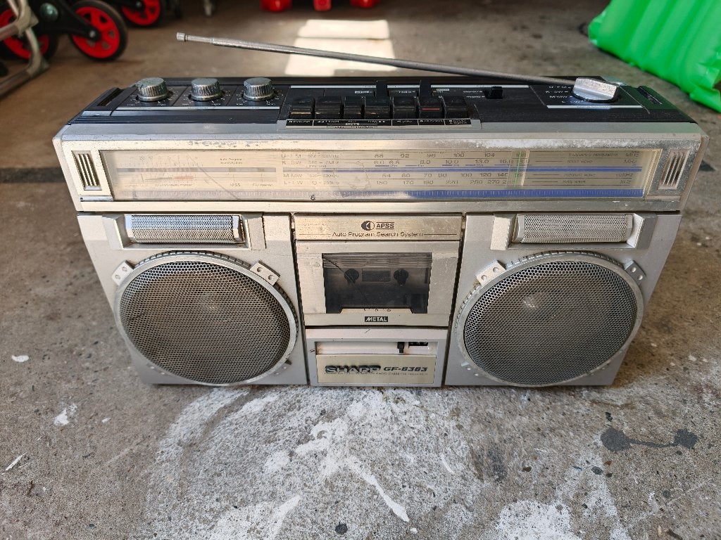 Sharp GF-6363H Radio Cassette, Ophalen