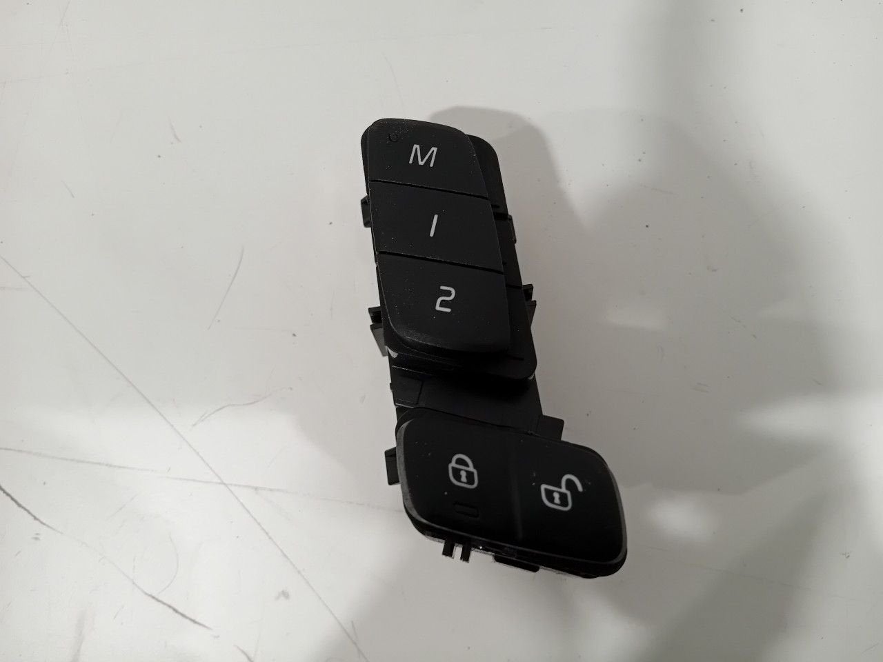 Stoelverstelling schakelaar Volvo S60, Onderdelen@venauto.nl, Van der Ven Autorecycling B.V., Gebruikt, Ettenseweg 76, 4706 PB Roosendaal, The Netherlands