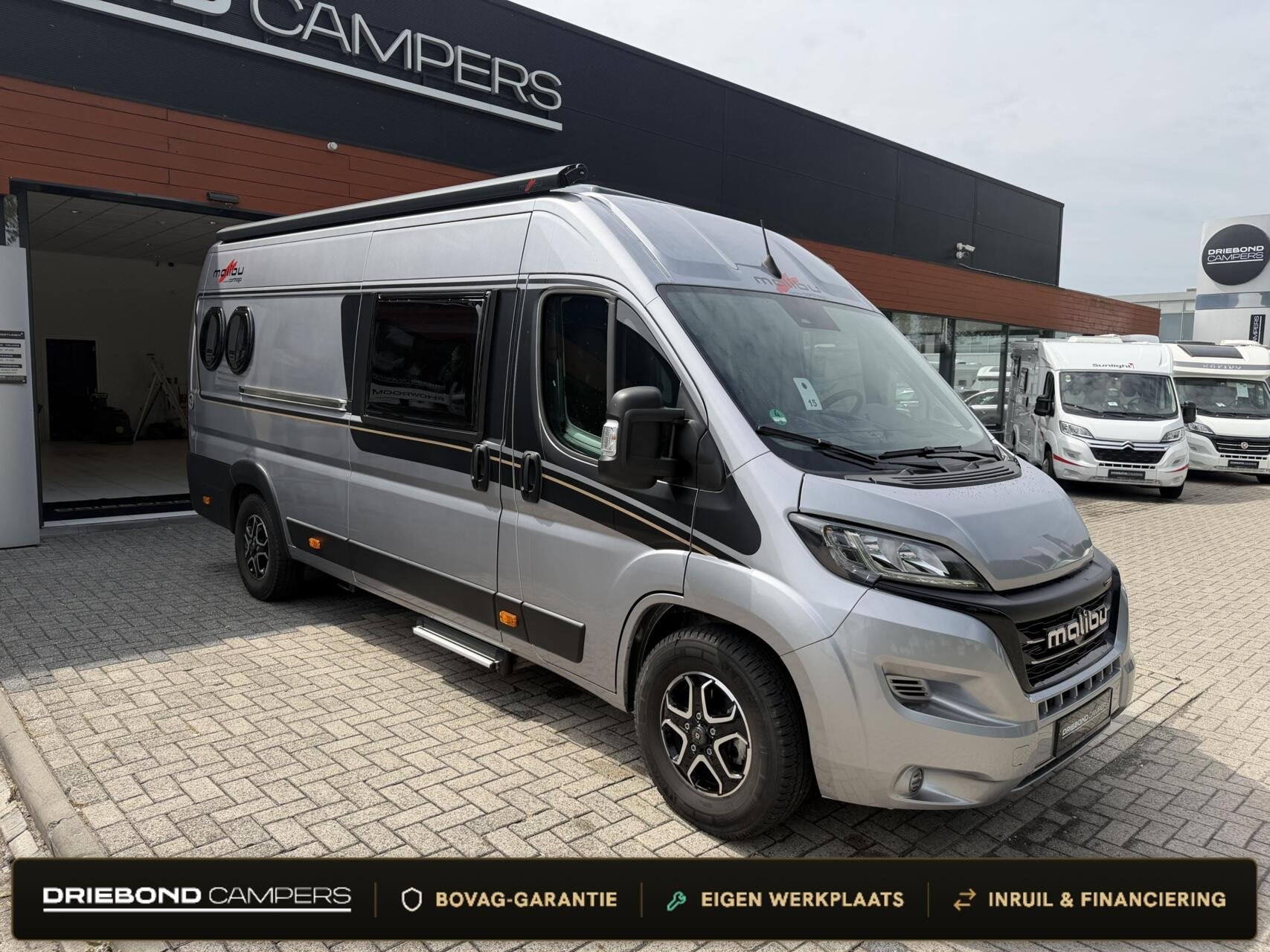 Carthago 640 LE Charming 9T-Automaat Enkele Bedden Zonnepane, Caravans en Kamperen, Campers, Automaat, Buscamper of Camperbus