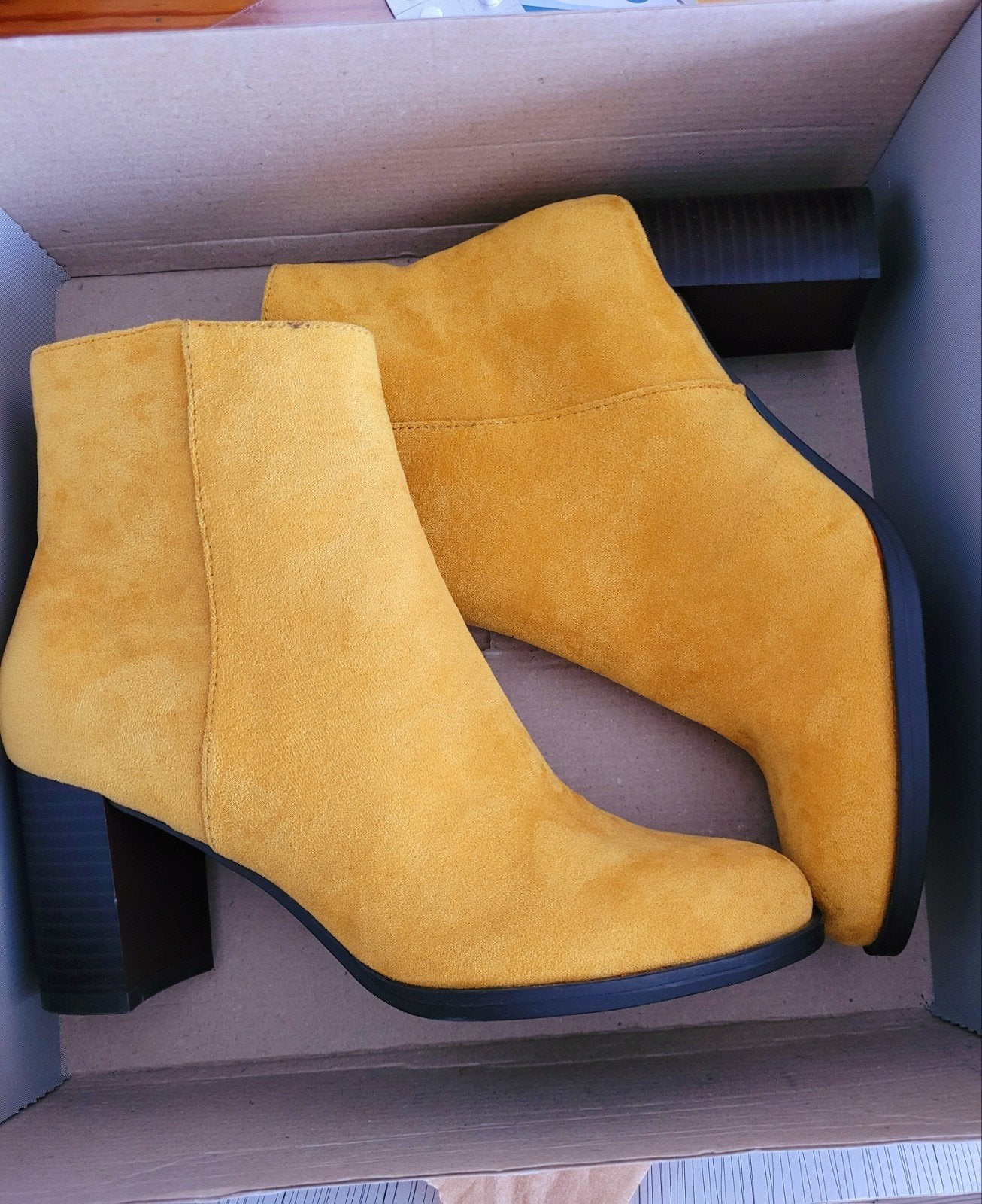 Maat 37 , nieuw, Kleding | Dames, Geel, Lage of Enkellaarzen, Nieuw, Ophalen of Verzenden