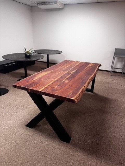 Boomstamtafel showroommodel, Huis en Inrichting, Tafels | Eettafels, Ophalen, 200 cm of meer, 50 tot 100 cm, Zo goed als nieuw