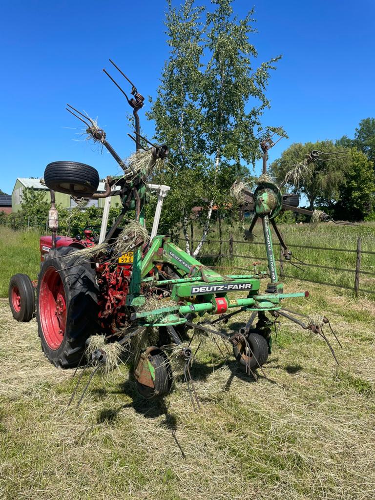 Deutz fahr KH 2.52 schudder, Ophalen, Weidebouw