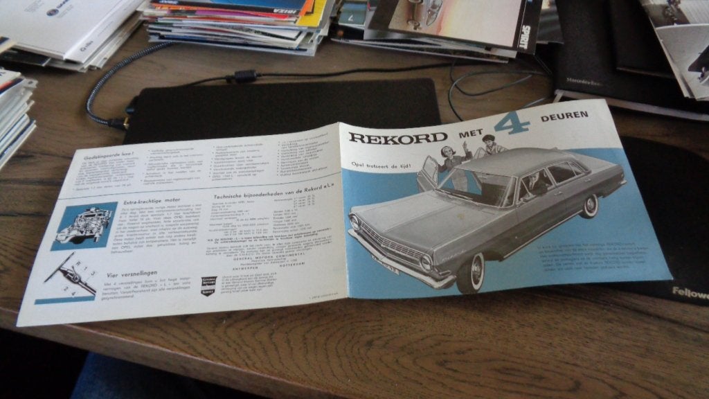 Folder  OPEL REKORD L  4 deuren  ,  begin jaren 70, Verzenden, Zo goed als nieuw, Opel
