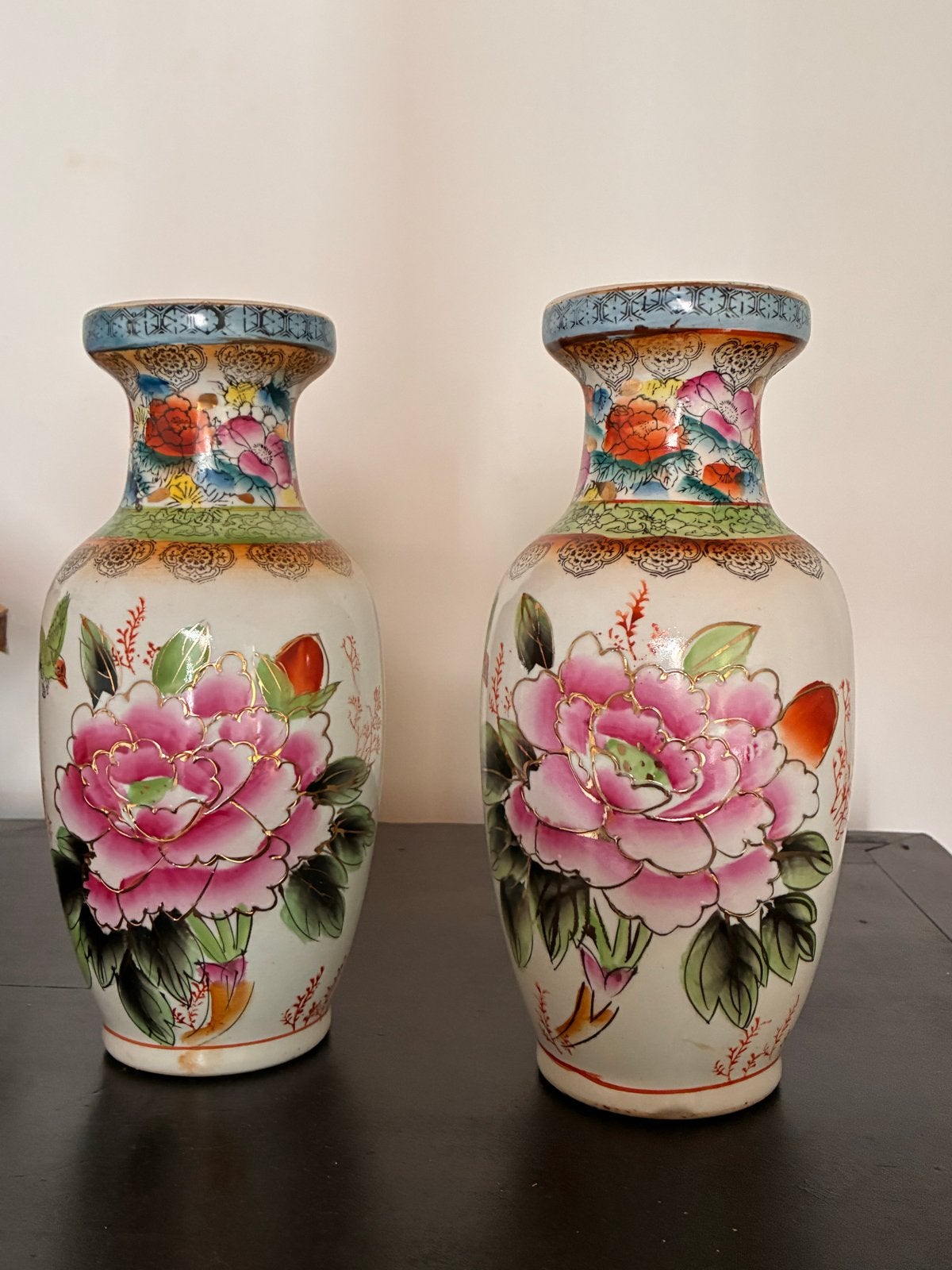 Set van 2 Chinese porseleinen vazen met pioenrozen, Antiek en Kunst, Ophalen of Verzenden