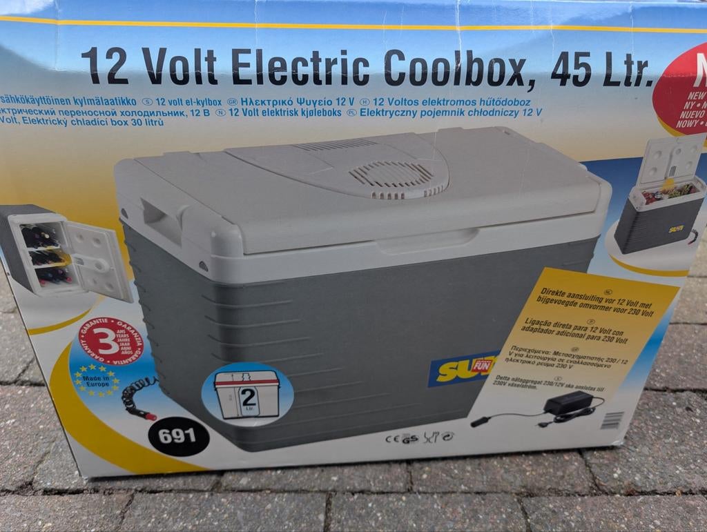 Koelkast op 12v en 230, Ophalen, Zo goed als nieuw, Elektrisch