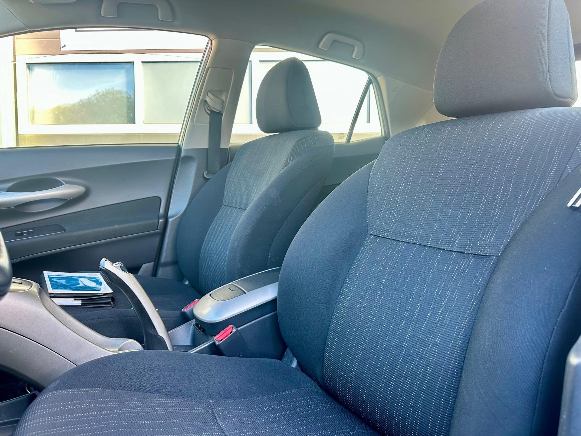 Toyota Auris 1.6-16V AUTOMAAT Luna I AIRCO I ZUINIG I NL AUT, Auto's, Toyota, Gebruikt, 4 cilinders, Blauw, 1240 kg