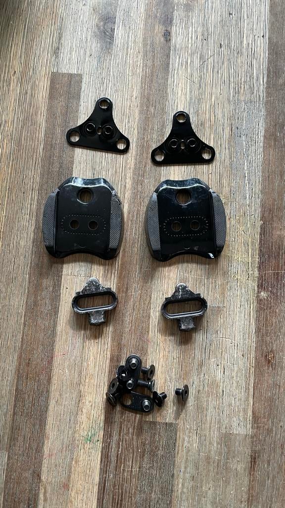 Shimano SPD schoenplaatjes + adapter voor 3-gaats schoenen, Fietsen en Brommers, Fietsonderdelen, Ophalen of Verzenden, Gebruikt