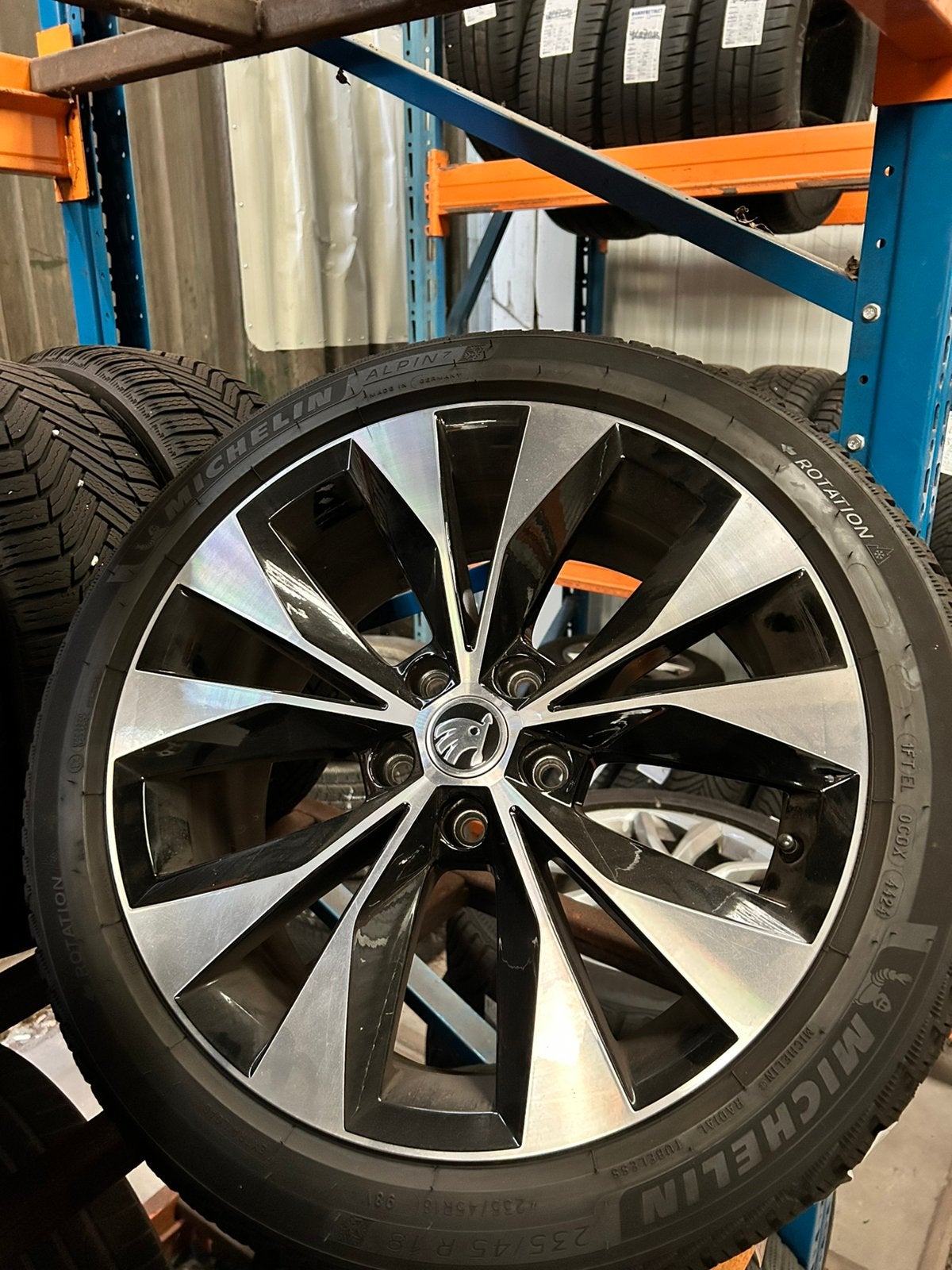 Originele Skoda Superb winterset 18” Michelin, Auto-onderdelen, Banden en Velgen, Ophalen, 18 inch, Banden en Velgen, Winterbanden