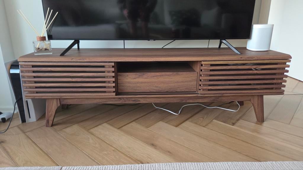 Modern TV stand wood 150cm, Huis en Inrichting, Kasten | Televisiemeubels, Ophalen, Gebruikt, 100 tot 150 cm, Minder dan 100 cm