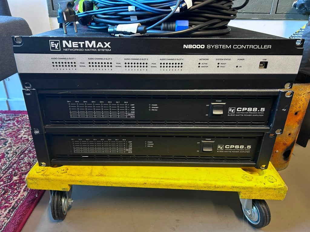 Electro Voice versterkers & monitoren., Ophalen, Gebruikt, Minder dan 500 watt, Monitor(versterker)