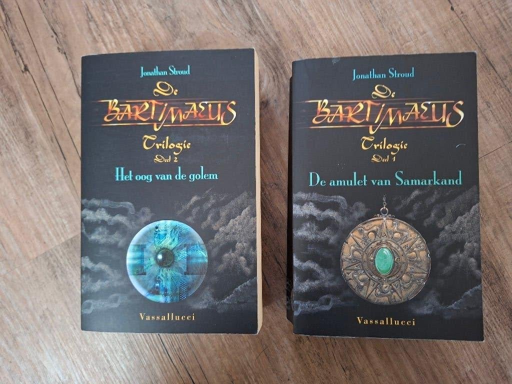 Bartimeus trilogie (2 delen) - Jonathan Stroud, Boeken, Ophalen of Verzenden, Gelezen, Jonathan Stroud