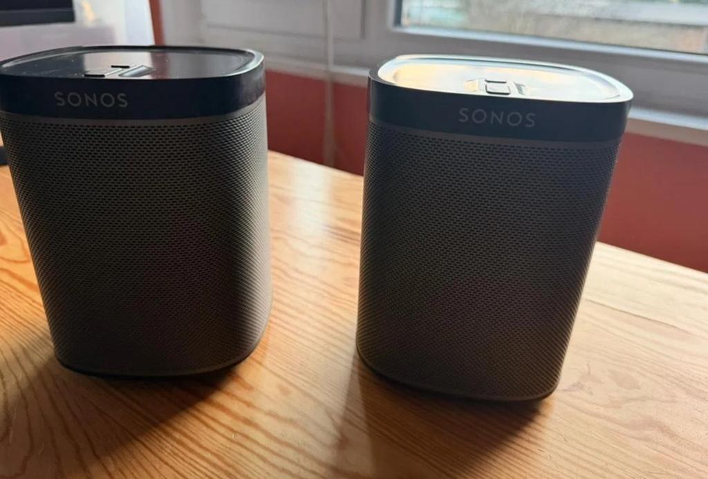 2 Sonos play 1, Audio, Tv en Foto, Luidsprekers, Ophalen of Verzenden, Zo goed als nieuw, Sonos, Minder dan 60 watt
