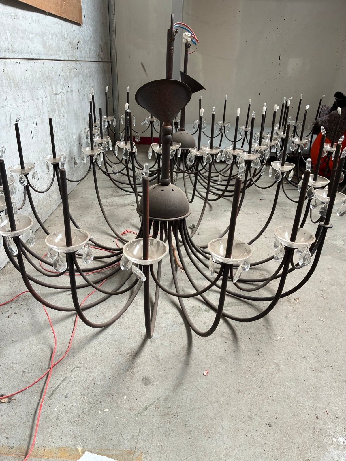 3 Grote Kroonluchters - Industriële Stijl, Huis en Inrichting, Lampen | Kroonluchters, Ophalen, Gebruikt, Metaal