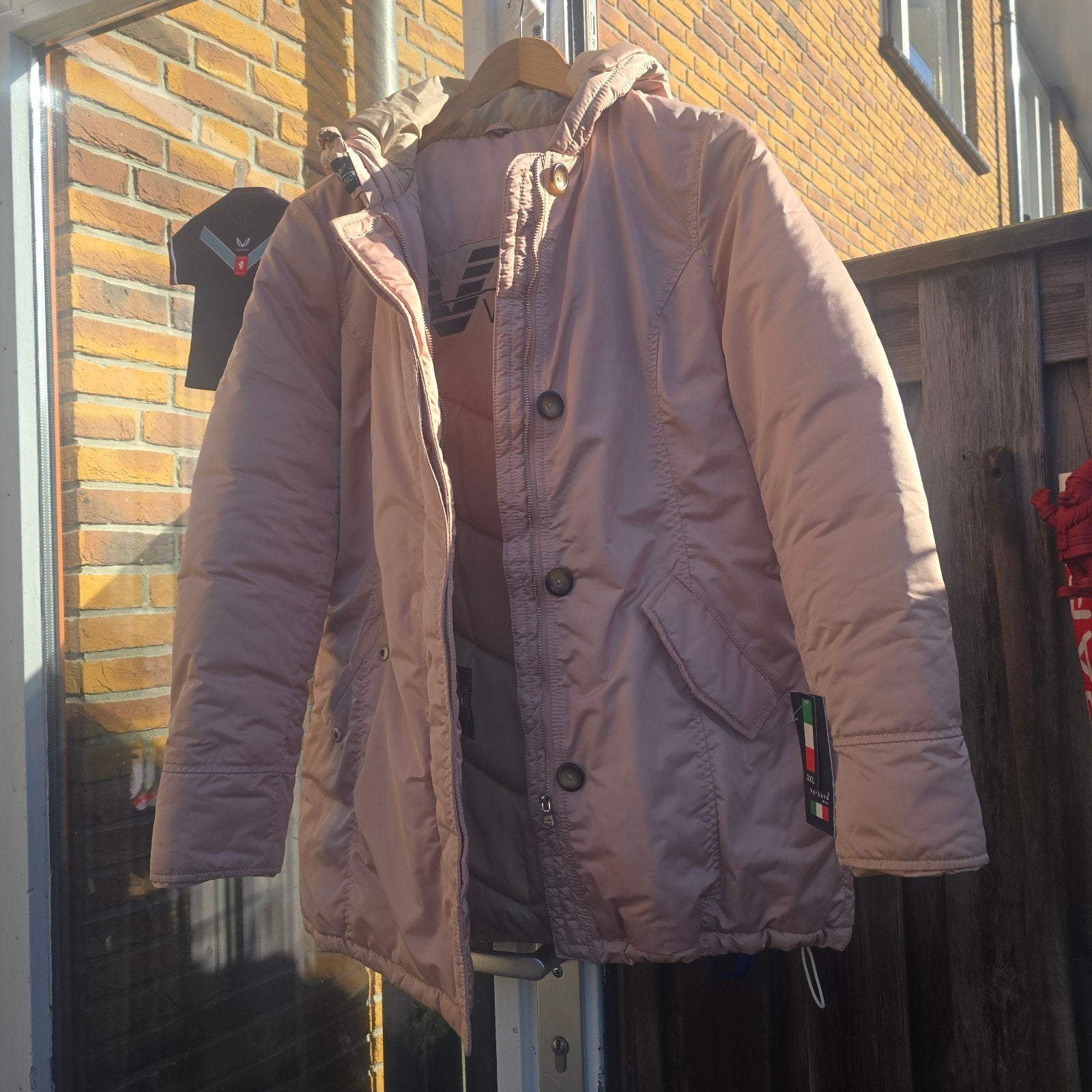 Roze winterjas met capuchon, Maat 38/40 (M), Ophalen of Verzenden, Roze, Onbekend