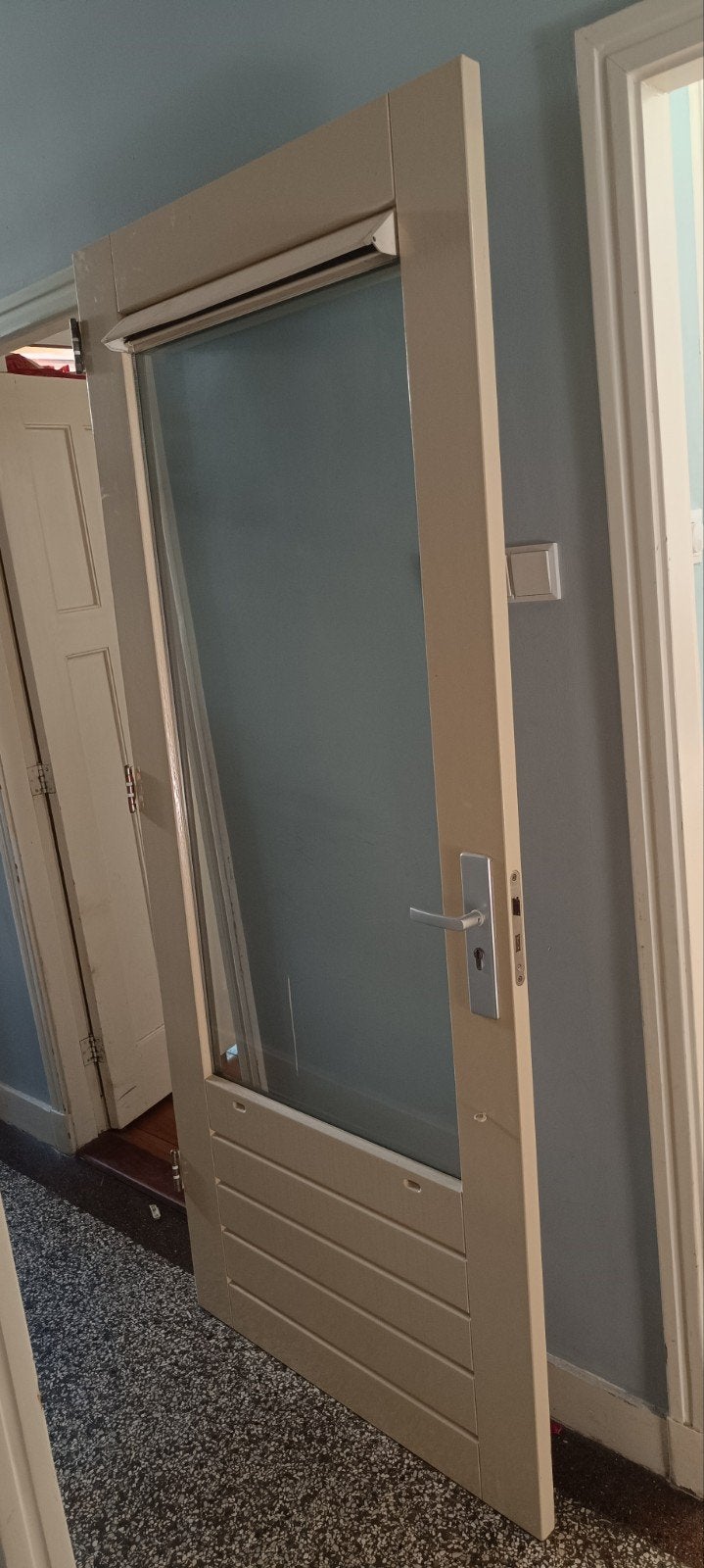 Buitendeur met dobbelglas en ventilatierooster., Ophalen, 80 tot 100 cm, 215 cm of meer, Glas