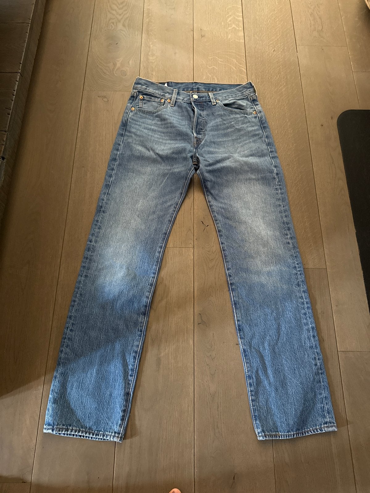 Levi's 501 Jeans - W30 L32 - Blauw, Ophalen of Verzenden, Zo goed als nieuw, Blauw, W30 - W32 (confectie 38/40)