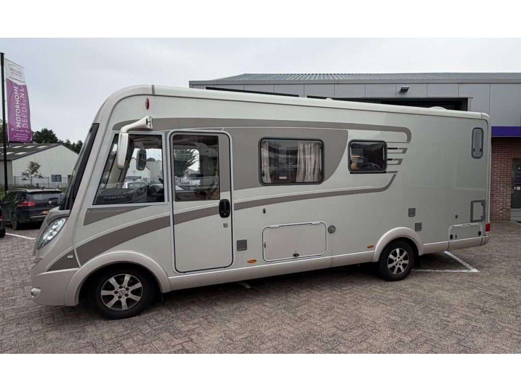 Hymer B554 Hydr. E&P LEVEL 4-Slaappl. compact 3.L 15, Fiat, 6 tot 7 meter, Bedrijf, Hymer