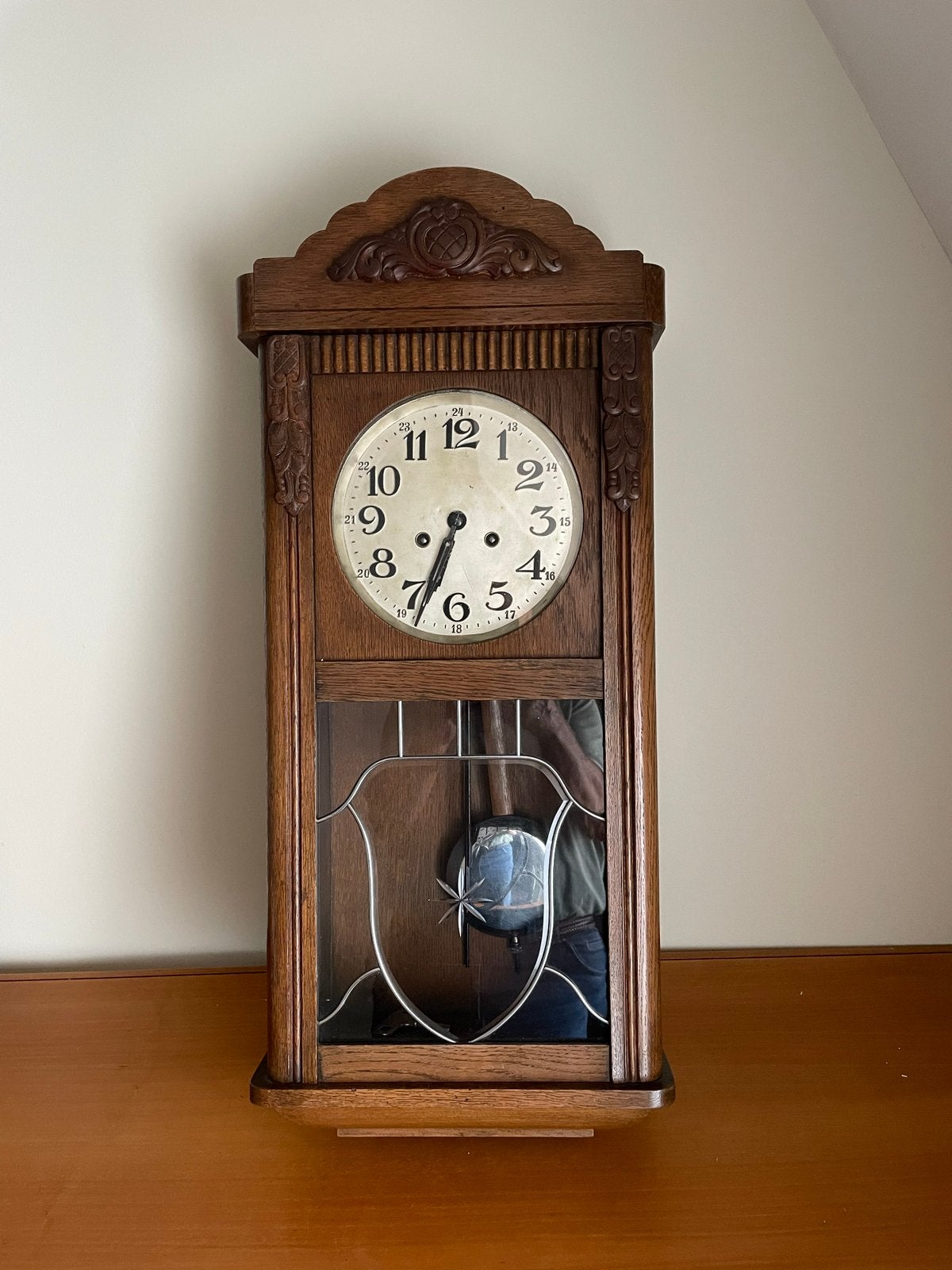 Antieke houten wandklok - Slaat bim/bam, Ophalen