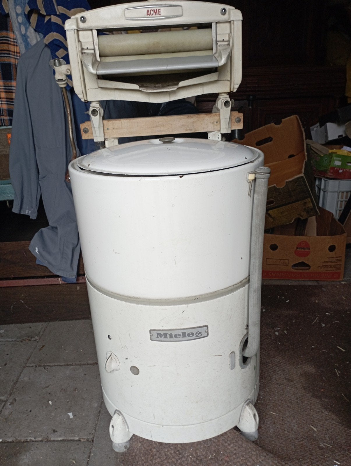 Antieke wasmachine Miele werkt nog super goed, 6 tot 8 kg, Ophalen of Verzenden, 1200 tot 1600 toeren, 85 tot 90 cm