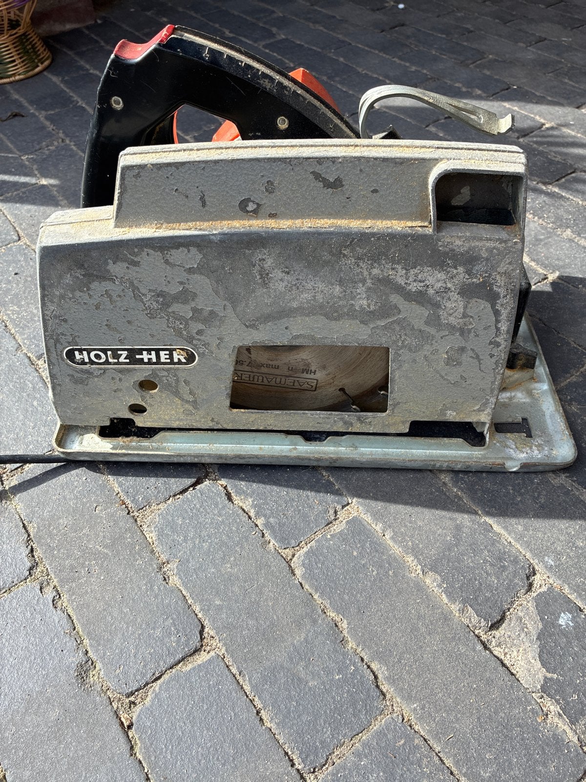 Holz-Her Cirkelzaag - Krachtige en Betrouwbare Zaag, Doe-het-zelf en Verbouw, Gebruikt, Cirkelzaag, 600 tot 1200 watt, Ophalen of Verzenden