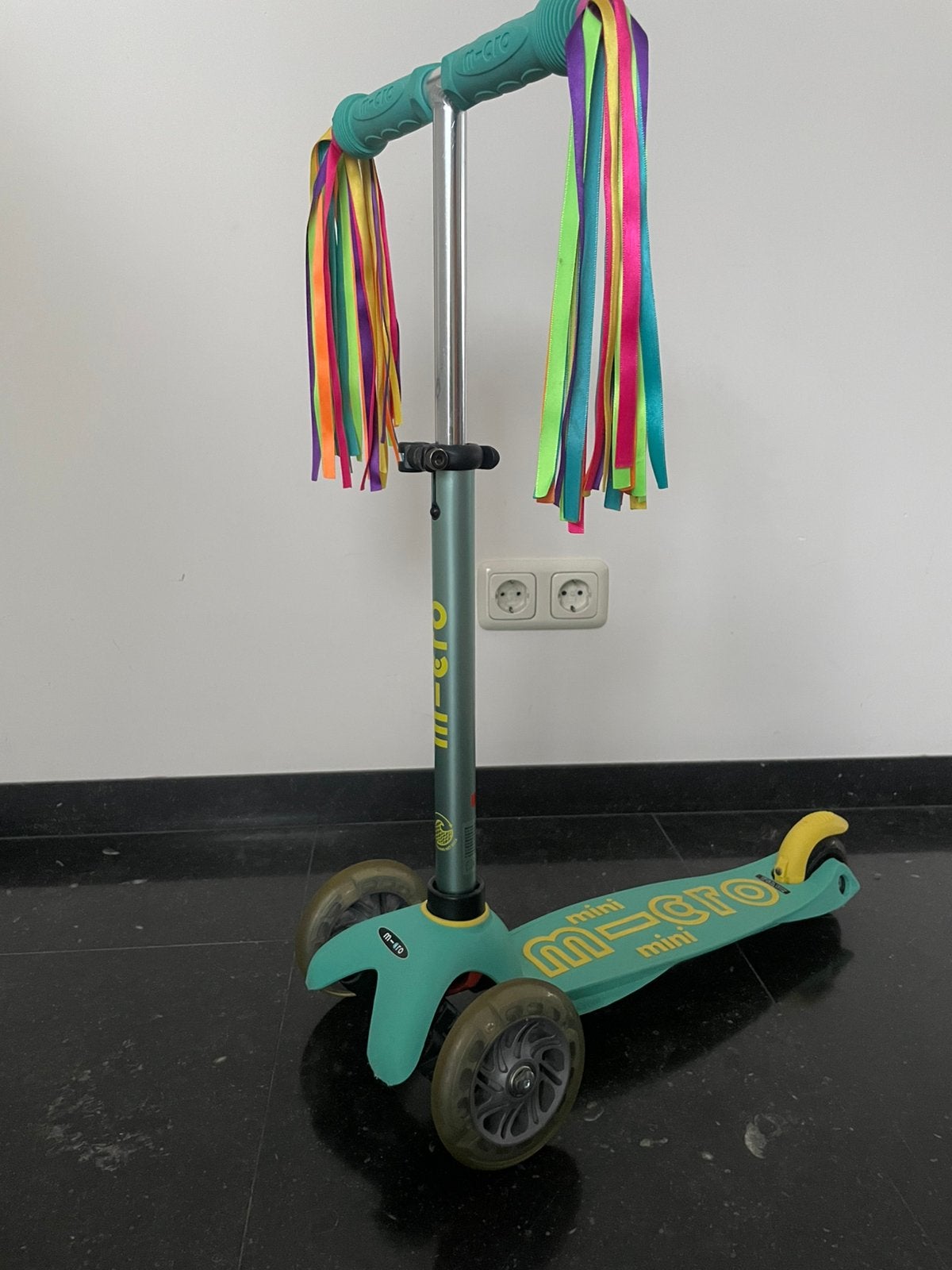 Prachtige Micro Step Mini Deluxe ECO Mintgroen (LED wielen), Fietsen en Brommers, Steps, Ophalen of Verzenden, Zo goed als nieuw