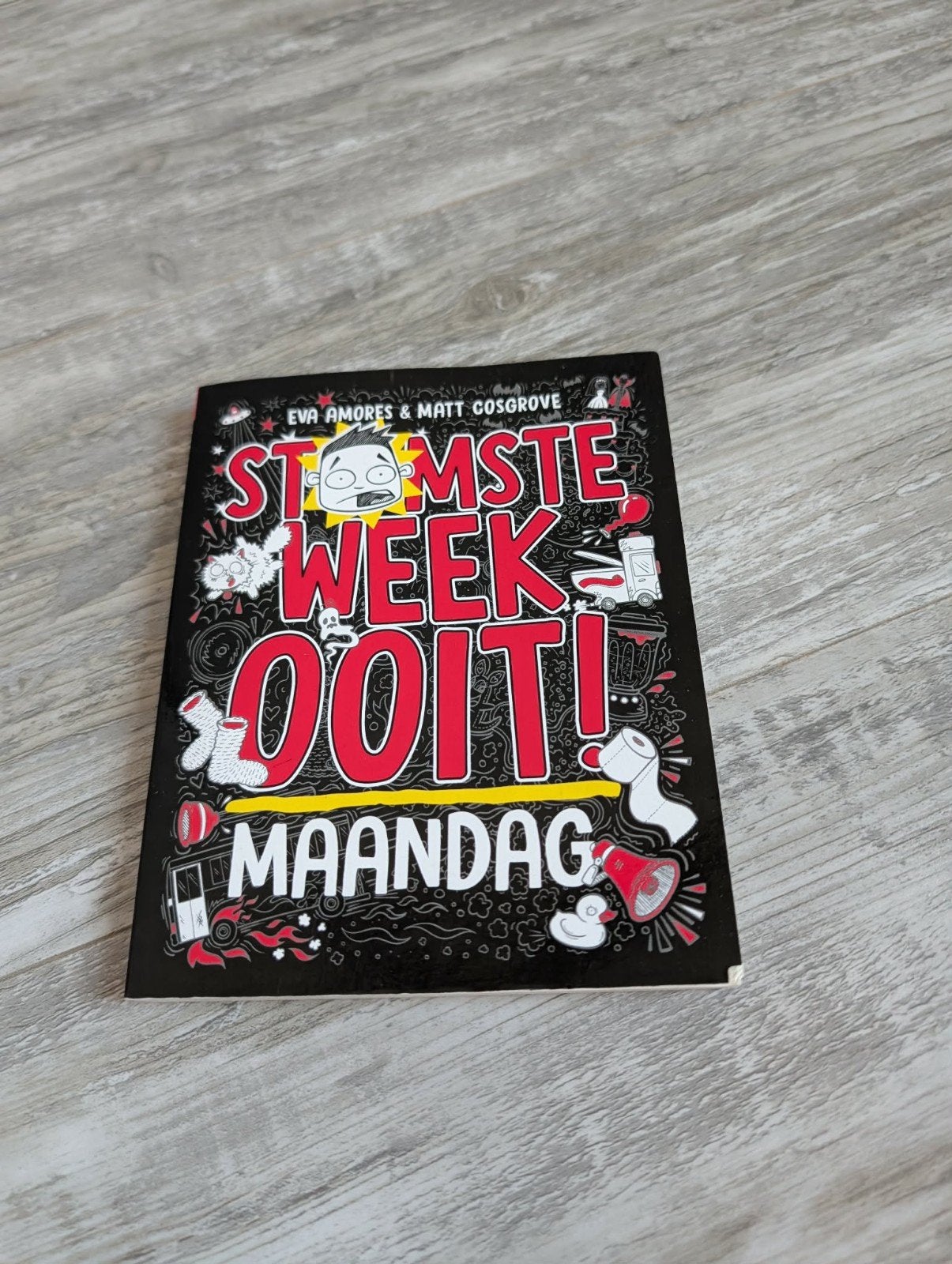 Boek – Stomste Week Ooit! Maandag, Boeken, Ophalen of Verzenden, Zo goed als nieuw
