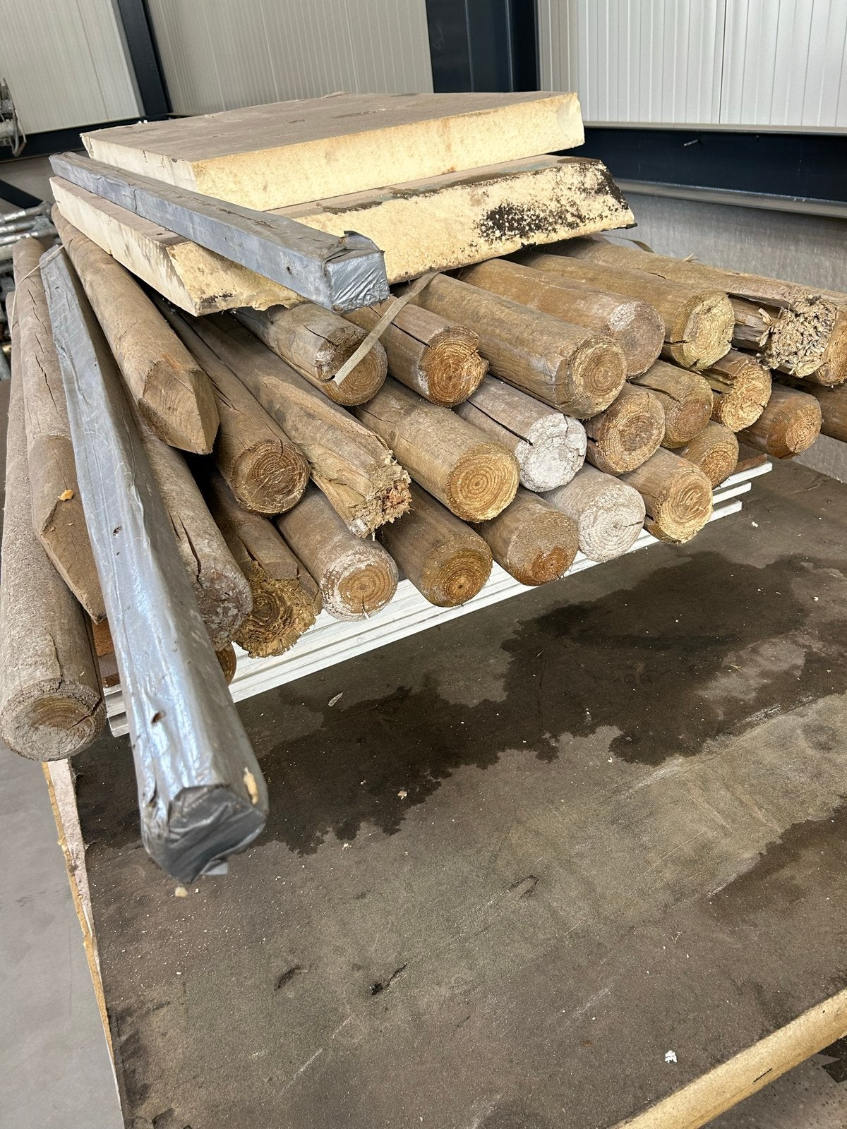 Palen hout 1.80 lang, Tuin en Terras, Ophalen of Verzenden, Gebruikt, 180 tot 250 cm, Palen