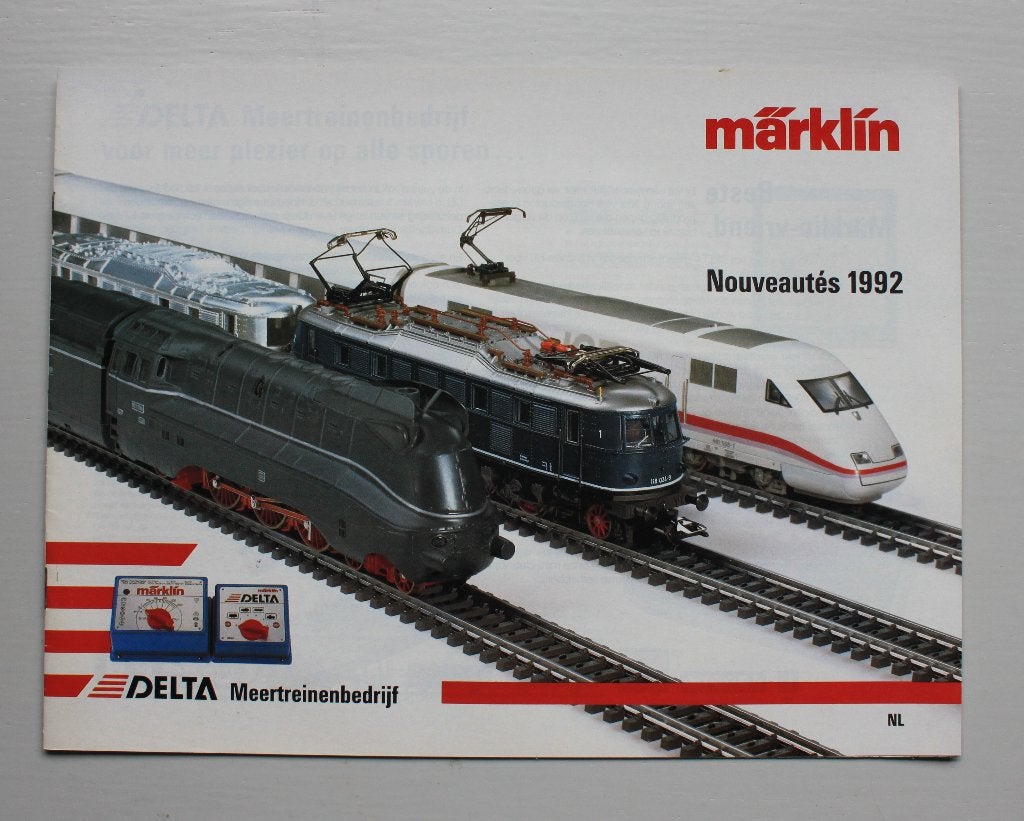 Märklin  nieuwtjes/ Neuheiten folders, Wisselstroom, Zo goed als nieuw, Märklin, Boek, Tijdschrift of Catalogus