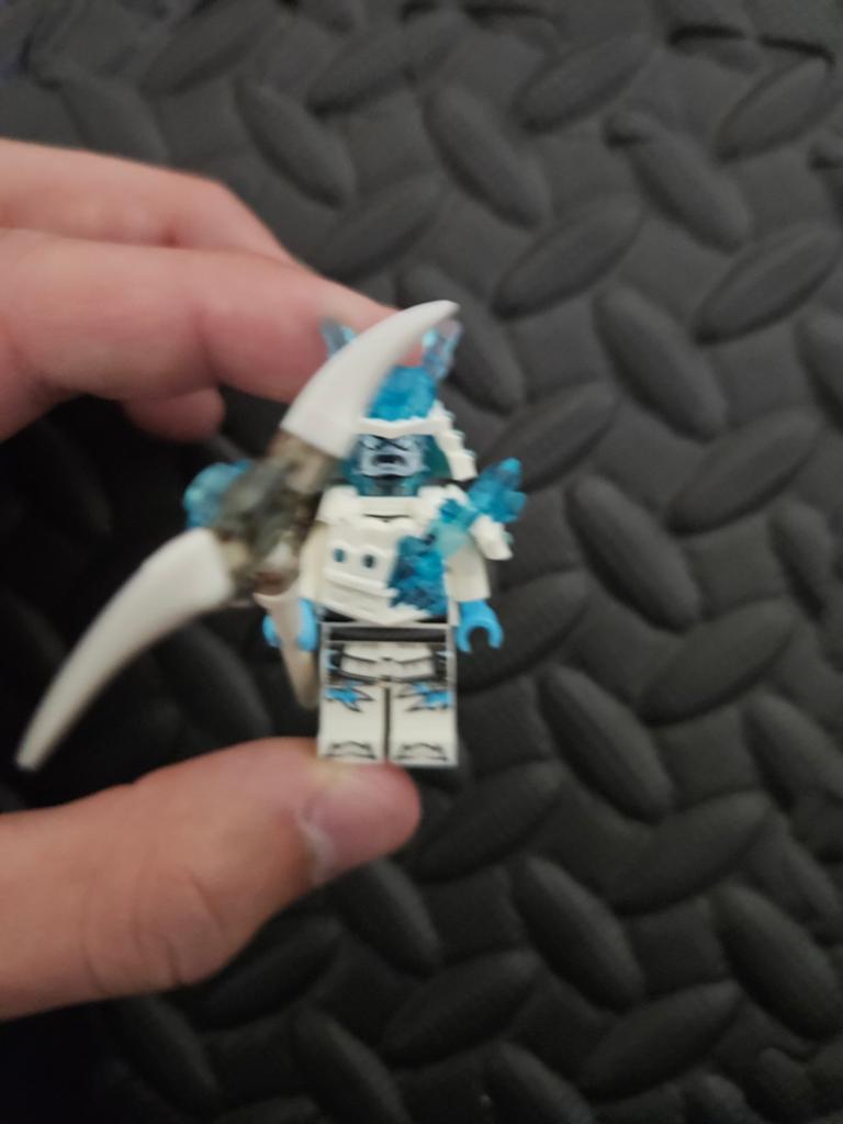 Ice Emperor (Zane) met wapen, Ophalen of Verzenden, Overige materialen