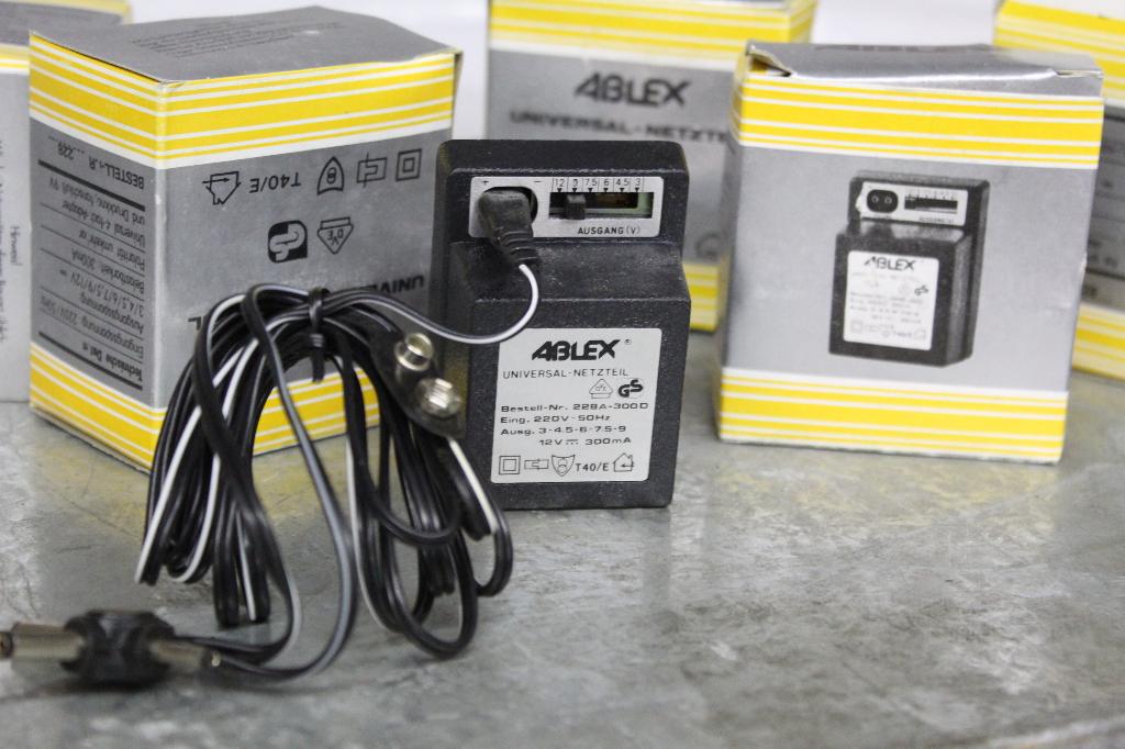 adapter 4 stuks - Universeel, Audio, Tv en Foto, Opladers, Ophalen of Verzenden, Nieuw