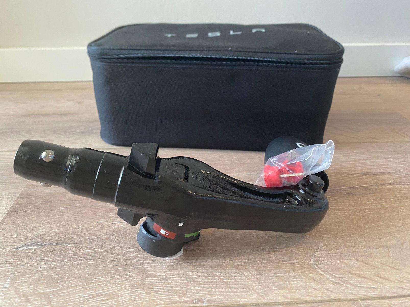 Tesla Model Y Originele Trekhaak / Tow Package, Ophalen of Verzenden, Nieuw